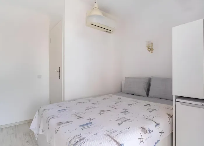 Seafront * 博德鲁姆